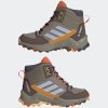 Dětské kotníkové boty adidas TERREX AX4R MID K - foto 9