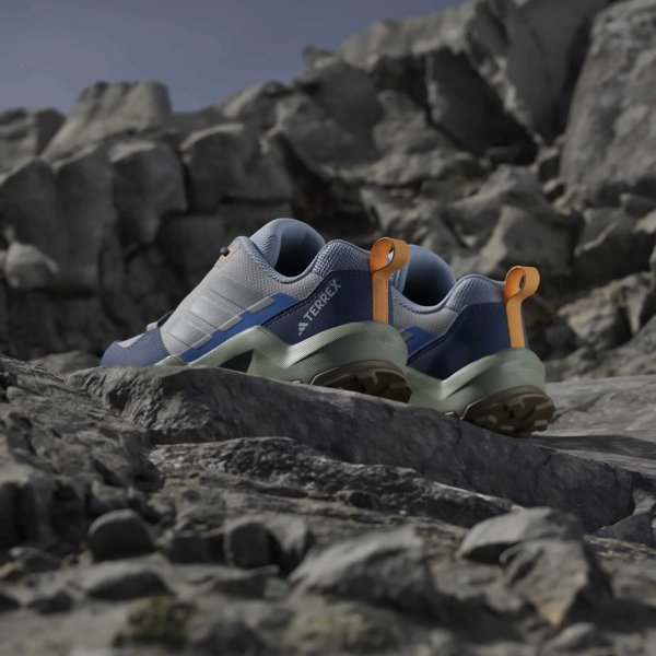 Dětské outdoorové boty adidas TERREX AX4R K - foto 26