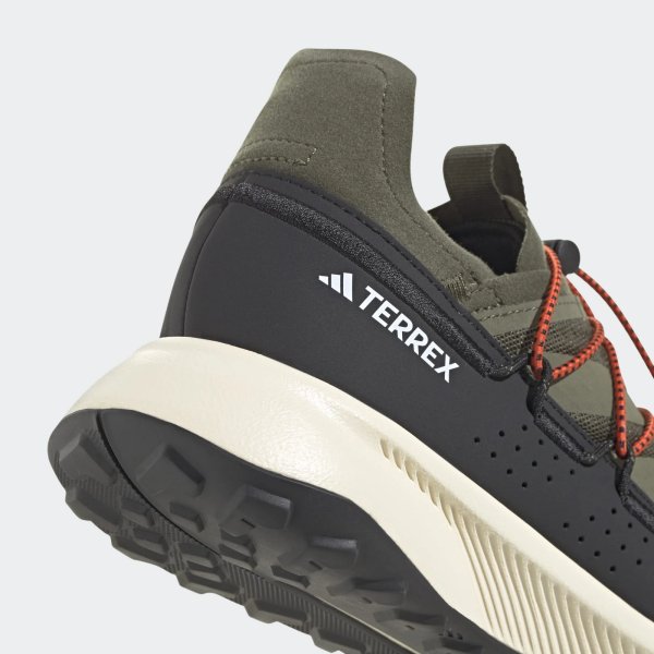 Pánské outdoorové boty adidas TERREX VOYAGER 21 - foto 7