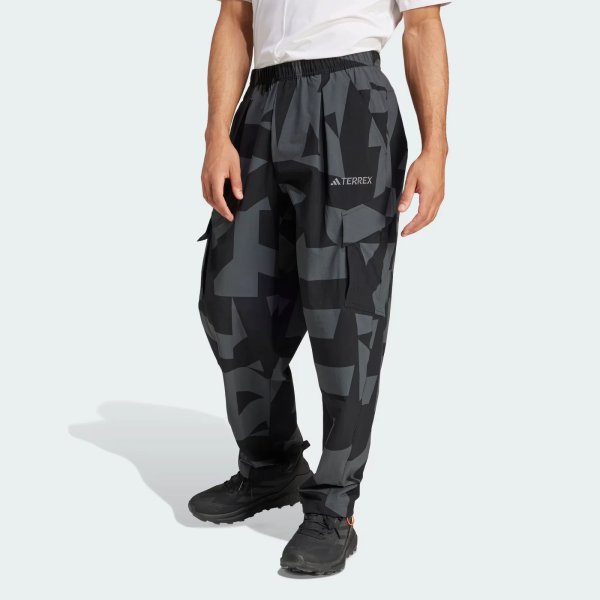 Pánské kalhoty adidas CARGO AOP PANTS - foto 1